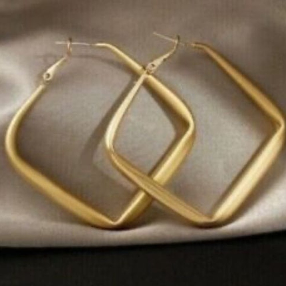Gold Square Hoop‎ Earrings